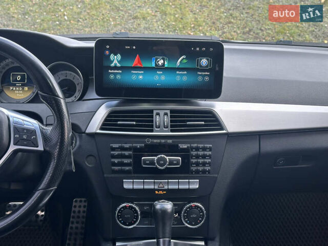 Серый Мерседес Ц-Класс, объемом двигателя 1.8 л и пробегом 236 тыс. км за 11500 $, фото 32 на Automoto.ua