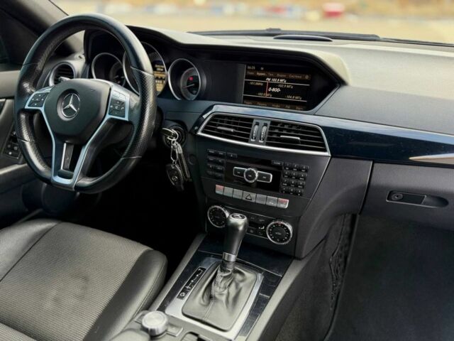 Сірий Мерседес Ц-Клас, об'ємом двигуна 0 л та пробігом 207 тис. км за 10299 $, фото 17 на Automoto.ua