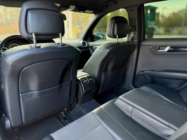 Сірий Мерседес Ц-Клас, об'ємом двигуна 0 л та пробігом 207 тис. км за 10299 $, фото 10 на Automoto.ua