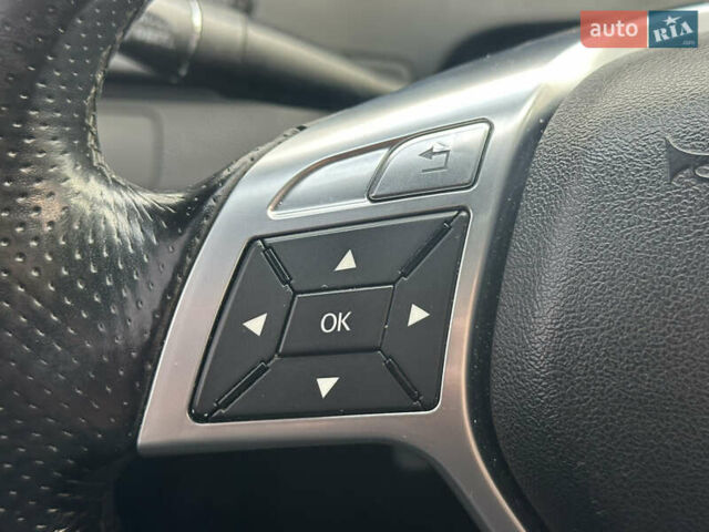 Серый Мерседес Ц-Класс, объемом двигателя 1.8 л и пробегом 236 тыс. км за 11500 $, фото 36 на Automoto.ua