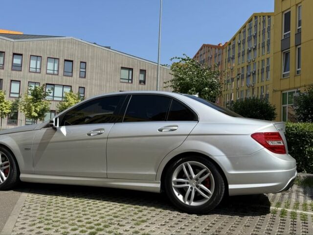 Сірий Мерседес Ц-Клас, об'ємом двигуна 1.8 л та пробігом 231 тис. км за 11200 $, фото 2 на Automoto.ua