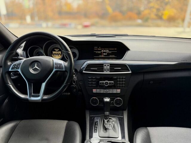 Сірий Мерседес Ц-Клас, об'ємом двигуна 0 л та пробігом 207 тис. км за 10299 $, фото 18 на Automoto.ua