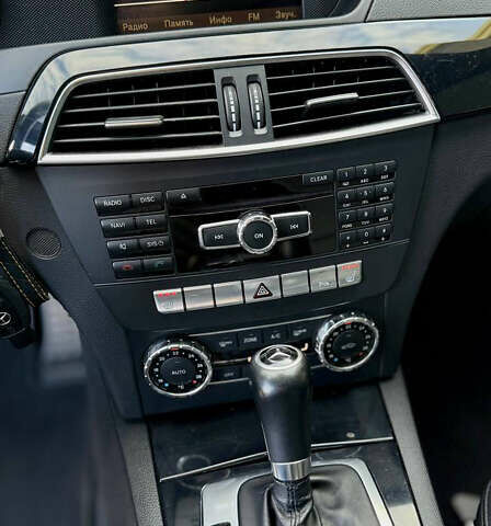 Серый Мерседес Ц-Класс, объемом двигателя 1.8 л и пробегом 207 тыс. км за 10399 $, фото 32 на Automoto.ua