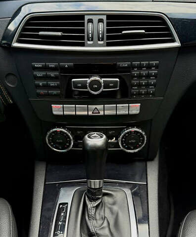 Серый Мерседес Ц-Класс, объемом двигателя 1.8 л и пробегом 207 тыс. км за 10399 $, фото 27 на Automoto.ua