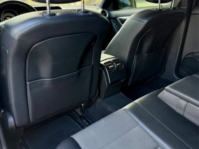 Сірий Мерседес Ц-Клас, об'ємом двигуна 0 л та пробігом 207 тис. км за 10299 $, фото 9 на Automoto.ua