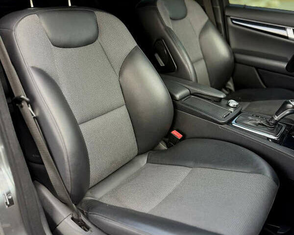 Серый Мерседес Ц-Класс, объемом двигателя 1.8 л и пробегом 207 тыс. км за 10399 $, фото 23 на Automoto.ua