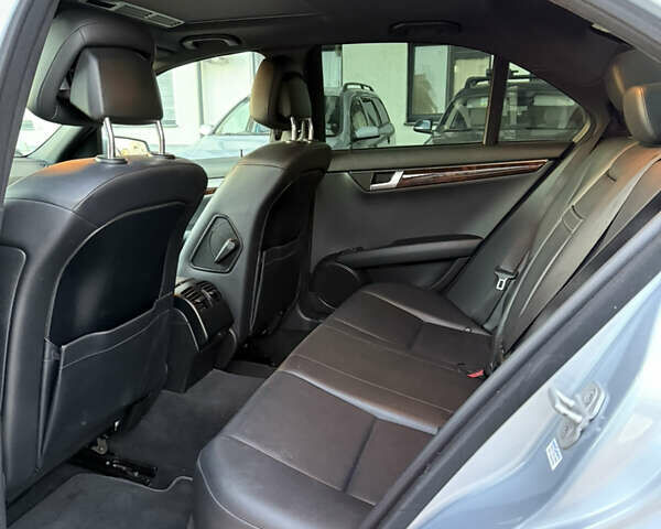 Мерседес Ц-Класс 2012 в Одессе на Automoto.ua Серый Мерседес Ц-Класс, объемом двигателя 1.8 л и пробегом 61 тыс. км за 11000 $, фото 7 на Automoto.ua