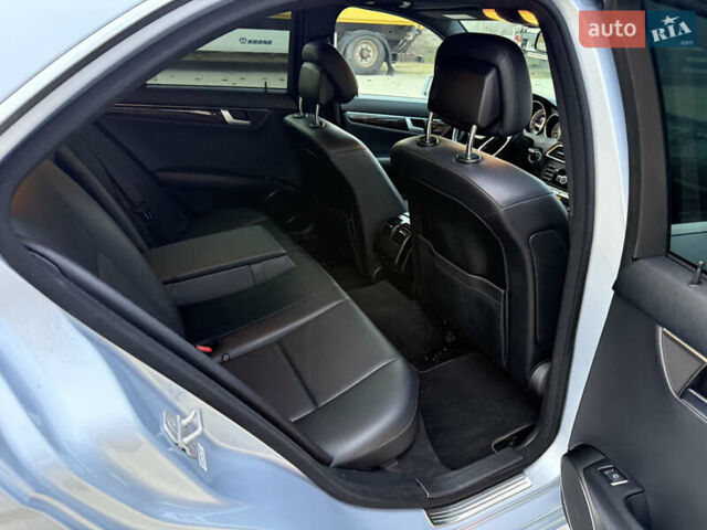 Серый Мерседес Ц-Класс, объемом двигателя 1.8 л и пробегом 63 тыс. км за 10900 $, фото 17 на Automoto.ua