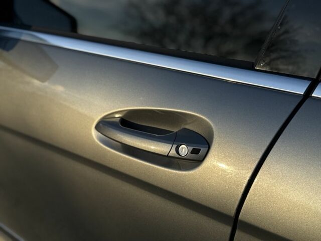 Серый Мерседес Ц-Класс, объемом двигателя 2.1 л и пробегом 259 тыс. км за 12200 $, фото 23 на Automoto.ua