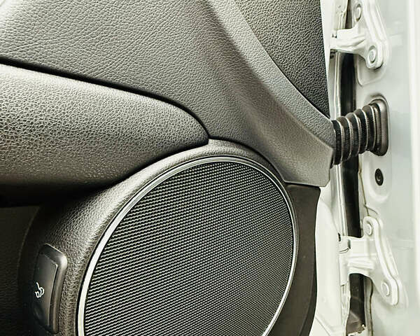 Серый Мерседес Ц-Класс, объемом двигателя 1.8 л и пробегом 133 тыс. км за 13500 $, фото 12 на Automoto.ua