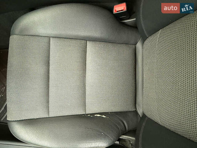 Сірий Мерседес Ц-Клас, об'ємом двигуна 1.8 л та пробігом 133 тис. км за 13500 $, фото 24 на Automoto.ua