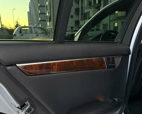 Мерседес Ц-Класс 2012 в Одессе на Automoto.ua Серый Мерседес Ц-Класс, объемом двигателя 1.8 л и пробегом 61 тыс. км за 11000 $, фото 10 на Automoto.ua