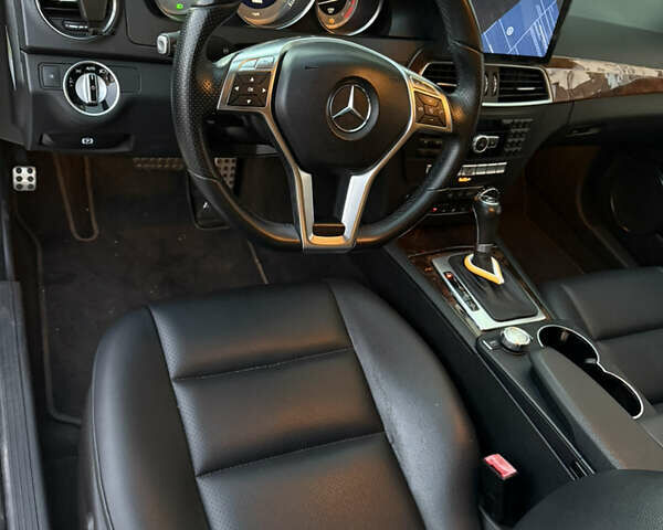 Мерседес Ц-Класс 2012 в Одессе на Automoto.ua Серый Мерседес Ц-Класс, объемом двигателя 1.8 л и пробегом 61 тыс. км за 11000 $, фото 19 на Automoto.ua