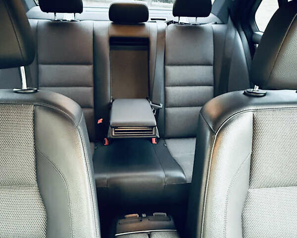 Серый Мерседес Ц-Класс, объемом двигателя 1.8 л и пробегом 133 тыс. км за 13500 $, фото 14 на Automoto.ua