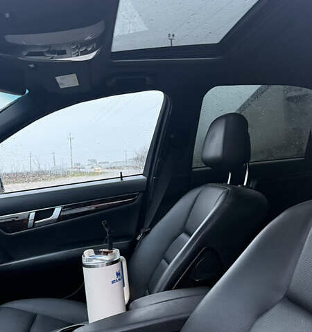 Серый Мерседес Ц-Класс, объемом двигателя 1.8 л и пробегом 190 тыс. км за 10500 $, фото 7 на Automoto.ua