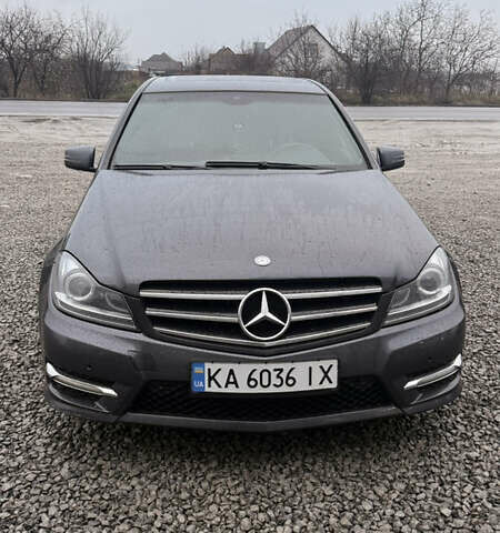 Серый Мерседес Ц-Класс, объемом двигателя 1.8 л и пробегом 190 тыс. км за 10500 $, фото 1 на Automoto.ua