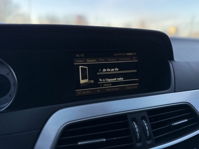 Серый Мерседес Ц-Класс, объемом двигателя 2.1 л и пробегом 259 тыс. км за 12200 $, фото 19 на Automoto.ua