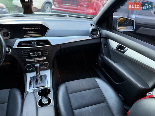 Мерседес Ц-Класс 2013 в Одессе на Automoto.ua Серый Мерседес Ц-Класс, объемом двигателя 1.8 л и пробегом 196 тыс. км за 11900 $, фото 49 на Automoto.ua