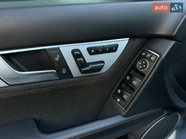 Мерседес Ц-Класс 2013 в Одессе на Automoto.ua Серый Мерседес Ц-Класс, объемом двигателя 1.8 л и пробегом 196 тыс. км за 11900 $, фото 52 на Automoto.ua