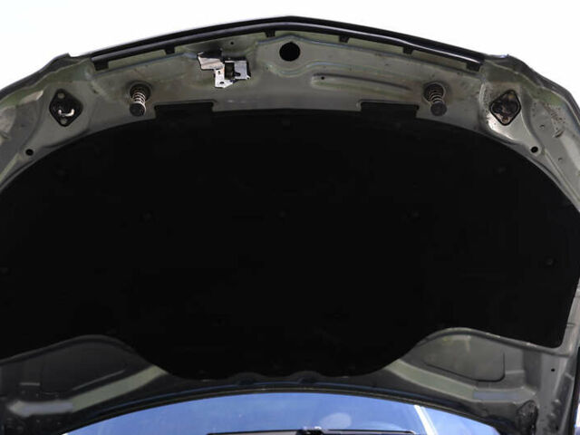 Сірий Мерседес Ц-Клас, об'ємом двигуна 2.14 л та пробігом 256 тис. км за 11600 $, фото 21 на Automoto.ua