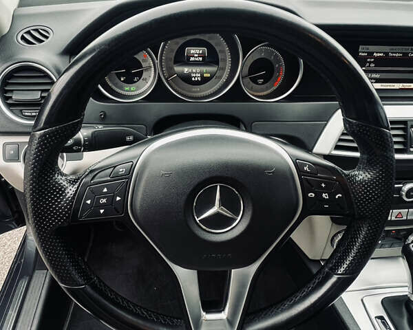 Сірий Мерседес Ц-Клас, об'ємом двигуна 1.8 л та пробігом 201 тис. км за 10000 $, фото 11 на Automoto.ua