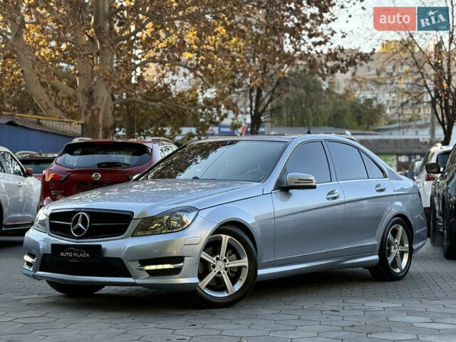 Мерседес Ц-Класс 2013 в Одессе на Automoto.ua Серый Мерседес Ц-Класс, объемом двигателя 1.8 л и пробегом 196 тыс. км за 11900 $, фото 7 на Automoto.ua