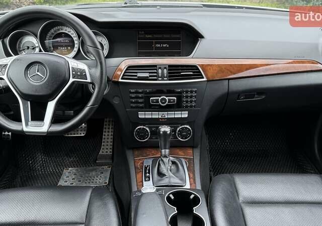 Сірий Мерседес Ц-Клас, об'ємом двигуна 3 л та пробігом 220 тис. км за 11600 $, фото 54 на Automoto.ua