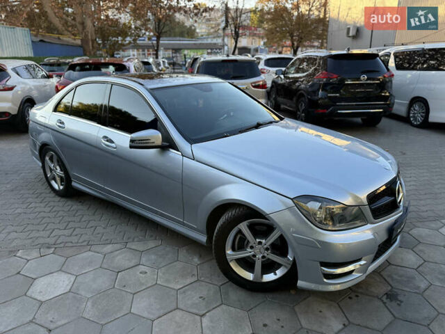 Мерседес Ц-Класс 2013 в Одессе на Automoto.ua Серый Мерседес Ц-Класс, объемом двигателя 1.8 л и пробегом 196 тыс. км за 11900 $, фото 10 на Automoto.ua