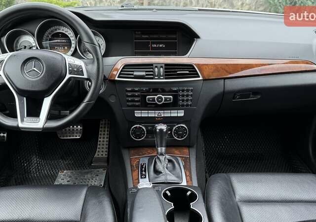 Сірий Мерседес Ц-Клас, об'ємом двигуна 3 л та пробігом 220 тис. км за 11600 $, фото 55 на Automoto.ua