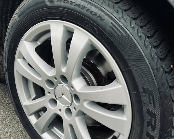 Сірий Мерседес Ц-Клас, об'ємом двигуна 1.8 л та пробігом 201 тис. км за 10000 $, фото 18 на Automoto.ua