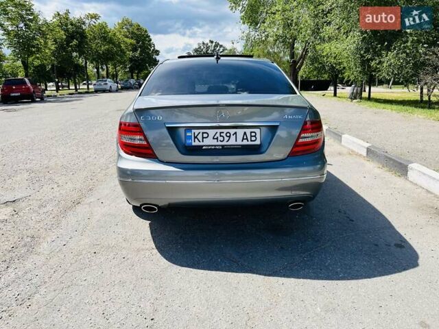 Сірий Мерседес Ц-Клас, об'ємом двигуна 3.5 л та пробігом 83 тис. км за 13999 $, фото 9 на Automoto.ua