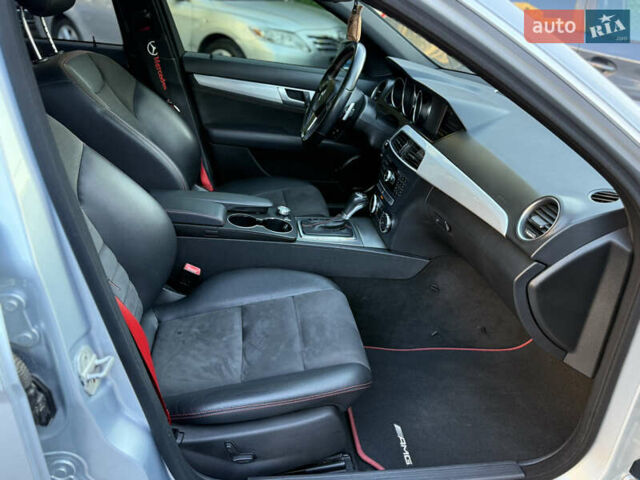 Мерседес Ц-Класс 2013 в Одессе на Automoto.ua Серый Мерседес Ц-Класс, объемом двигателя 1.8 л и пробегом 196 тыс. км за 11900 $, фото 41 на Automoto.ua