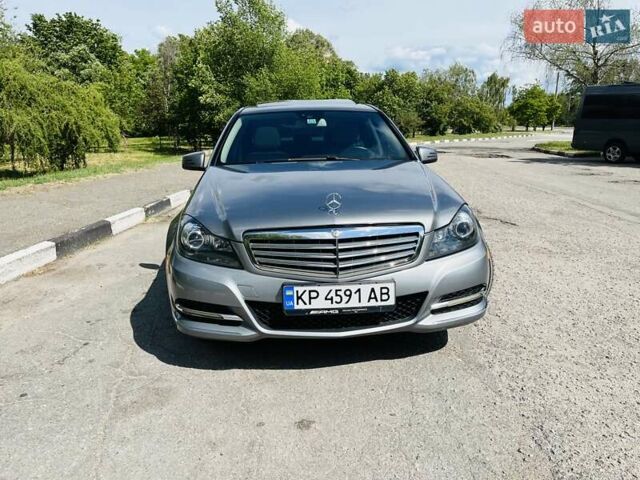 Сірий Мерседес Ц-Клас, об'ємом двигуна 3.5 л та пробігом 83 тис. км за 13999 $, фото 13 на Automoto.ua