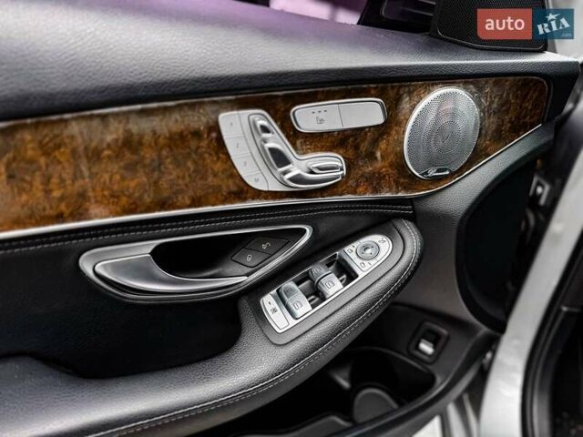 Мерседес Ц-Класс 2014 в Киеве на Automoto.ua Серый Мерседес Ц-Класс, объемом двигателя 1.99 л и пробегом 220 тыс. км за 14900 $, фото 24 на Automoto.ua