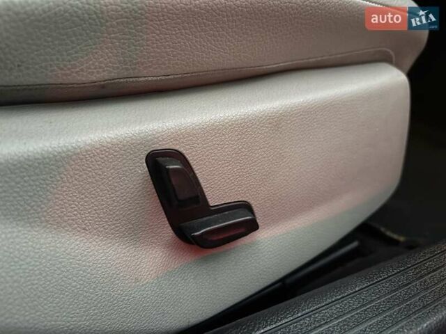 Мерседес Ц-Класс 2014 в Одессе на Automoto.ua Серый Мерседес Ц-Класс, объемом двигателя 1.8 л и пробегом 163 тыс. км за 13300 $, фото 55 на Automoto.ua