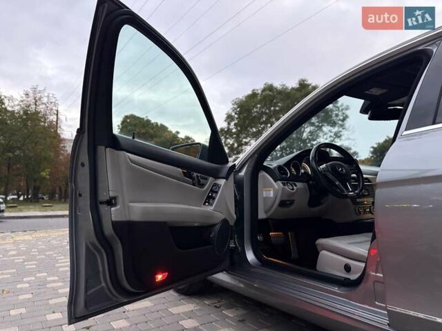 Мерседес Ц-Класс 2014 в Одессе на Automoto.ua Серый Мерседес Ц-Класс, объемом двигателя 1.8 л и пробегом 163 тыс. км за 13300 $, фото 31 на Automoto.ua