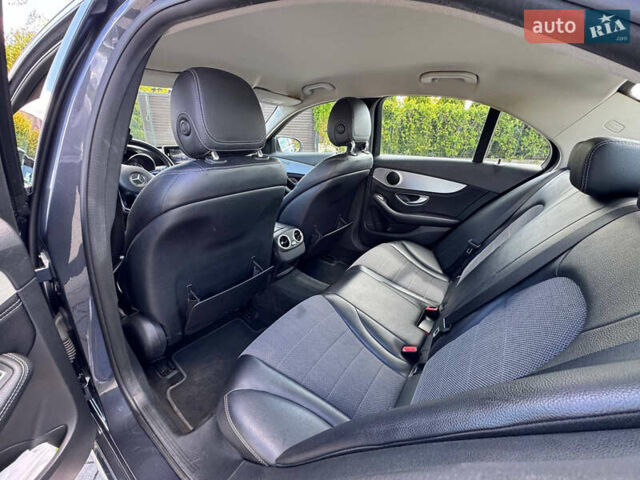 Серый Мерседес Ц-Класс, объемом двигателя 2.14 л и пробегом 308 тыс. км за 16999 $, фото 54 на Automoto.ua