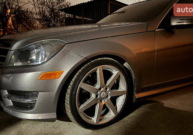 Сірий Мерседес Ц-Клас, об'ємом двигуна 1.8 л та пробігом 170 тис. км за 11999 $, фото 52 на Automoto.ua