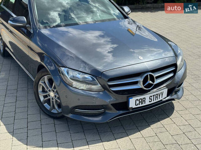 Серый Мерседес Ц-Класс, объемом двигателя 2.14 л и пробегом 308 тыс. км за 16999 $, фото 17 на Automoto.ua