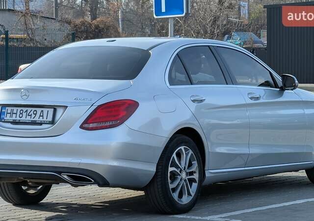 Серый Мерседес Ц-Класс, объемом двигателя 1.99 л и пробегом 188 тыс. км за 20300 $, фото 5 на Automoto.ua