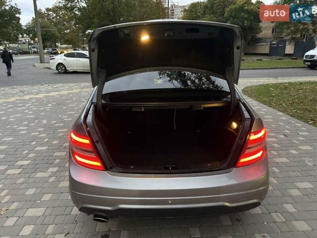 Мерседес Ц-Класс 2014 в Одессе на Automoto.ua Серый Мерседес Ц-Класс, объемом двигателя 1.8 л и пробегом 163 тыс. км за 13300 $, фото 65 на Automoto.ua