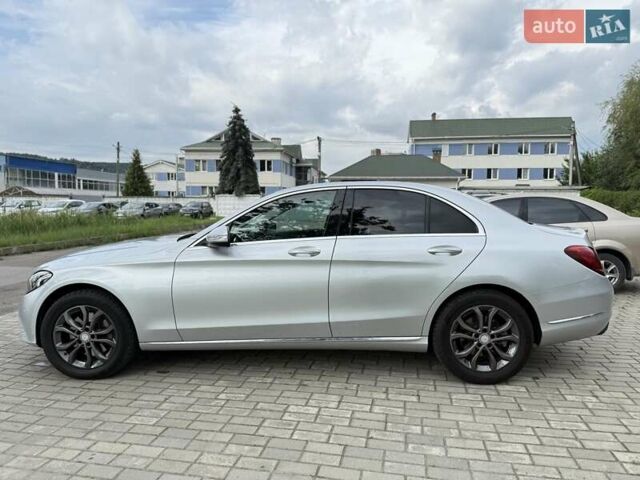 Серый Мерседес Ц-Класс, объемом двигателя 2.1 л и пробегом 260 тыс. км за 19700 $, фото 5 на Automoto.ua