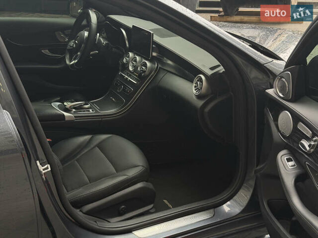 Серый Мерседес Ц-Класс, объемом двигателя 1.99 л и пробегом 155 тыс. км за 19000 $, фото 18 на Automoto.ua