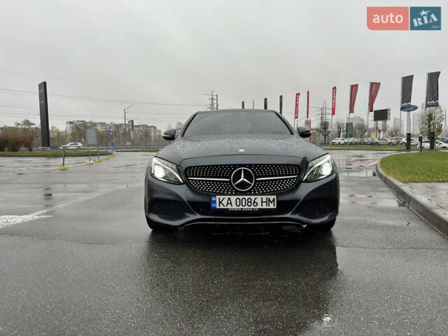 Сірий Мерседес Ц-Клас, об'ємом двигуна 1.99 л та пробігом 161 тис. км за 18000 $, фото 1 на Automoto.ua