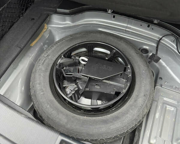 Сірий Мерседес Ц-Клас, об'ємом двигуна 1.8 л та пробігом 170 тис. км за 11999 $, фото 42 на Automoto.ua