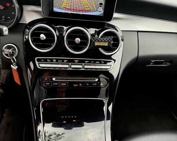 Серый Мерседес Ц-Класс, объемом двигателя 2.1 л и пробегом 260 тыс. км за 19700 $, фото 20 на Automoto.ua