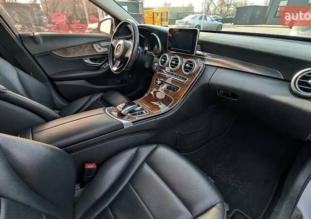 Серый Мерседес Ц-Класс, объемом двигателя 1.99 л и пробегом 188 тыс. км за 20300 $, фото 10 на Automoto.ua