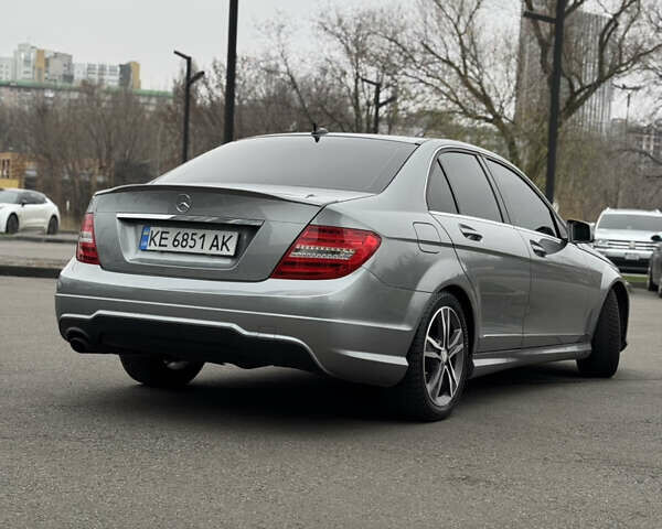 Сірий Мерседес Ц-Клас, об'ємом двигуна 1.8 л та пробігом 170 тис. км за 11999 $, фото 10 на Automoto.ua