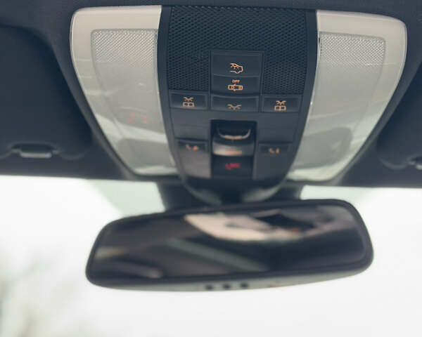 Сірий Мерседес Ц-Клас, об'ємом двигуна 1.8 л та пробігом 170 тис. км за 11999 $, фото 38 на Automoto.ua