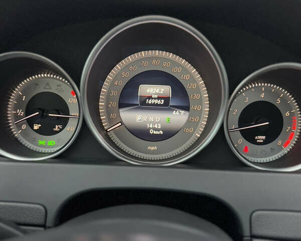 Сірий Мерседес Ц-Клас, об'ємом двигуна 1.8 л та пробігом 170 тис. км за 11999 $, фото 35 на Automoto.ua